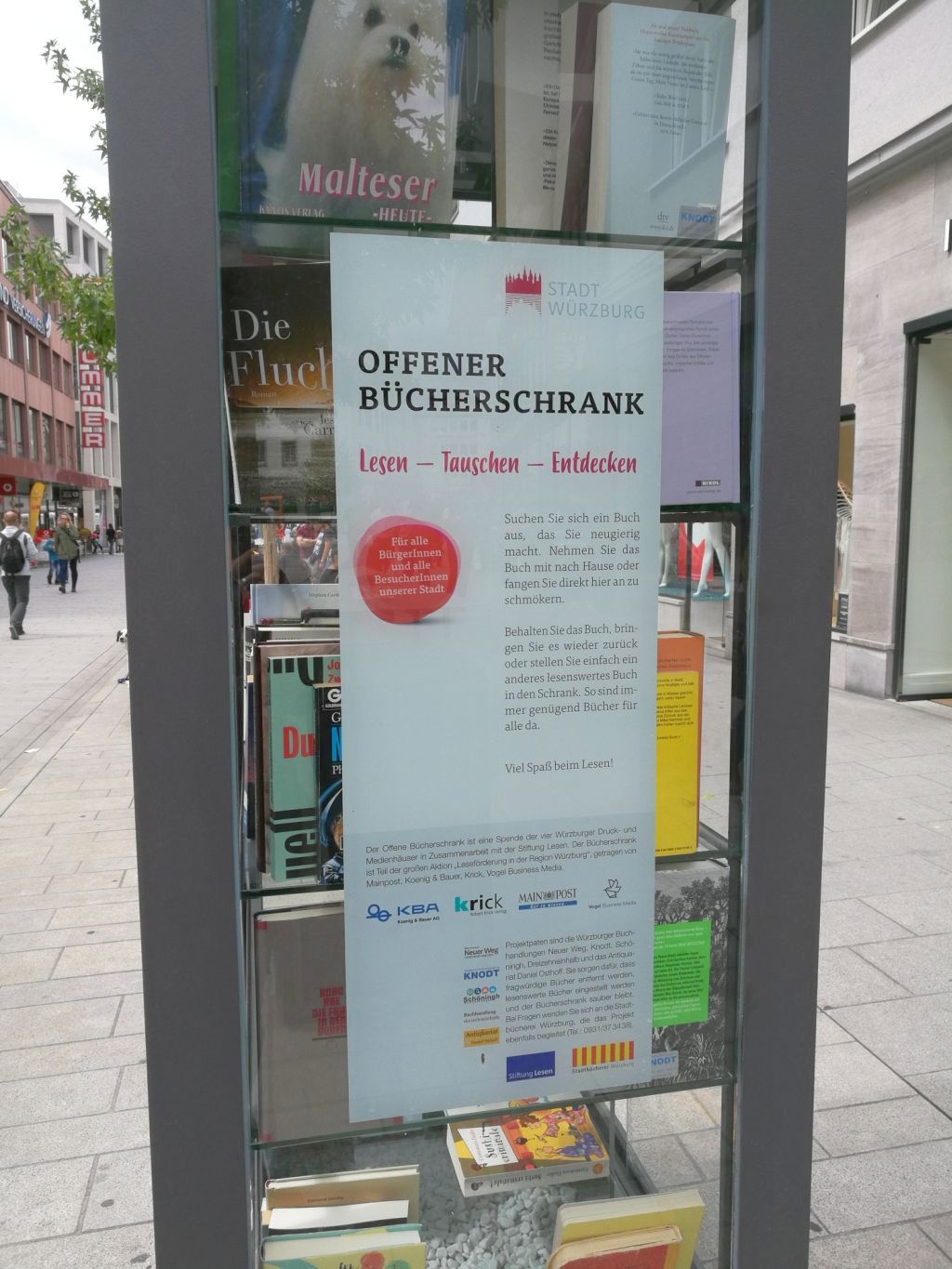 Öffentlicher Bücherschrank in Würzburg