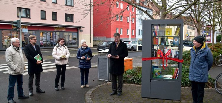 Neuer öffentlicher Bücherschrank im Stadtteil Sanderau eingeweiht